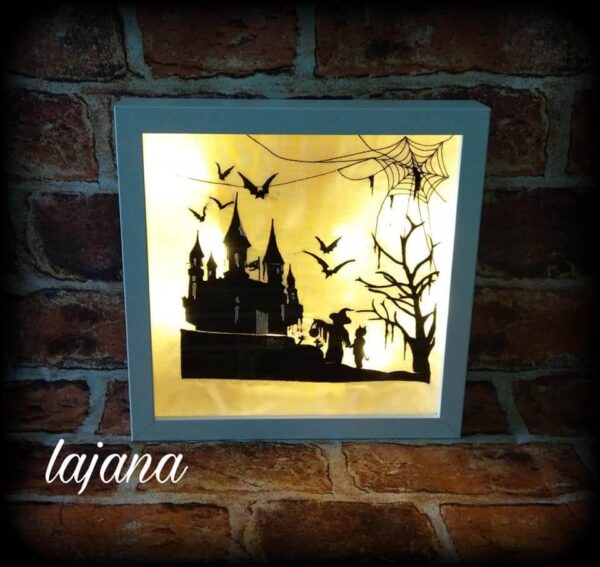 Stickdatei Gruselschloss im Scherenschnitt-Stil