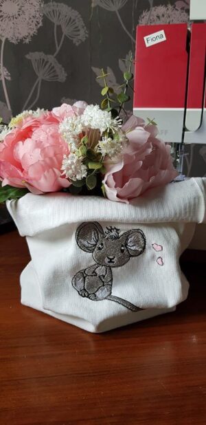 Stickdatei Maus Mia Applikationsdatei