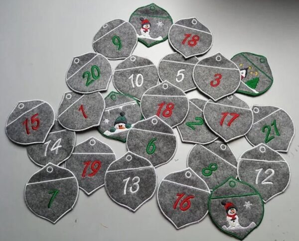 ITH Stickdatei Adventskalender Kugeln