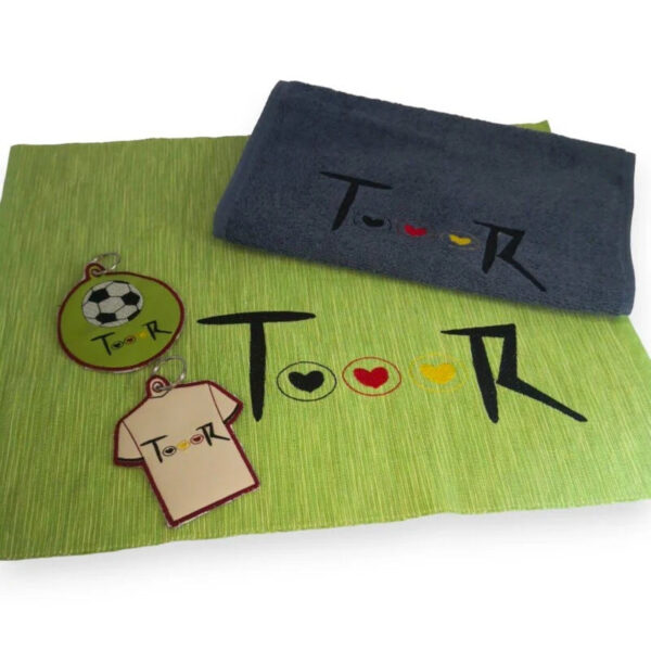 ITH Fußball Stickdatei – 3 Größen + Anhänger