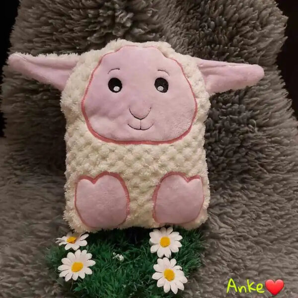 ITH Stickdatei Kuschellamm Lasse