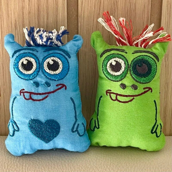 ITH Stickdatei Mini Kuschelmonster stiXX und StiXXie