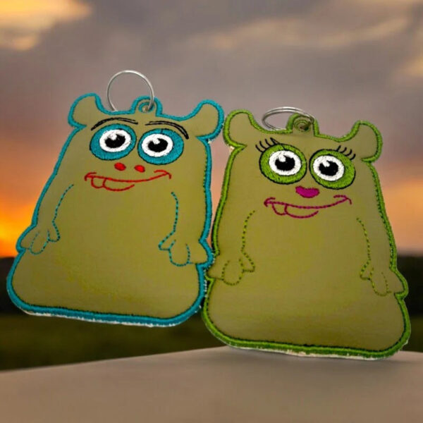 ITH Stickdatei Monsterstixx Anhänger