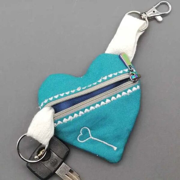 ITH Stickdatei Schlüsseltasche Herz