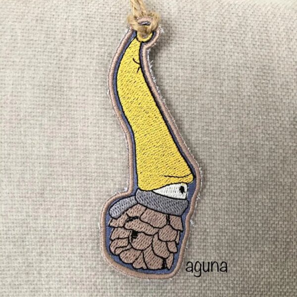 ITH Stickdatei Tannenzapfen Wichtel