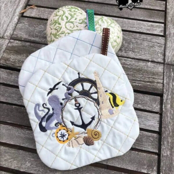 ITH Topflappen Stickdatei Blanko – Topfi komplett im Rahmen sticken | stiXXie