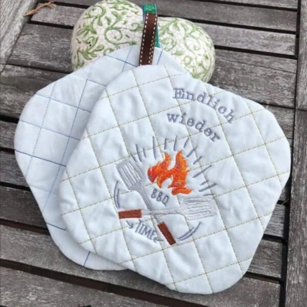 ITH Topflappen Stickdatei Blanko – Topfi komplett im Rahmen sticken | stiXXie