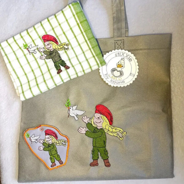 ITH Stickdatei Wichtel und Wichteline Soldat