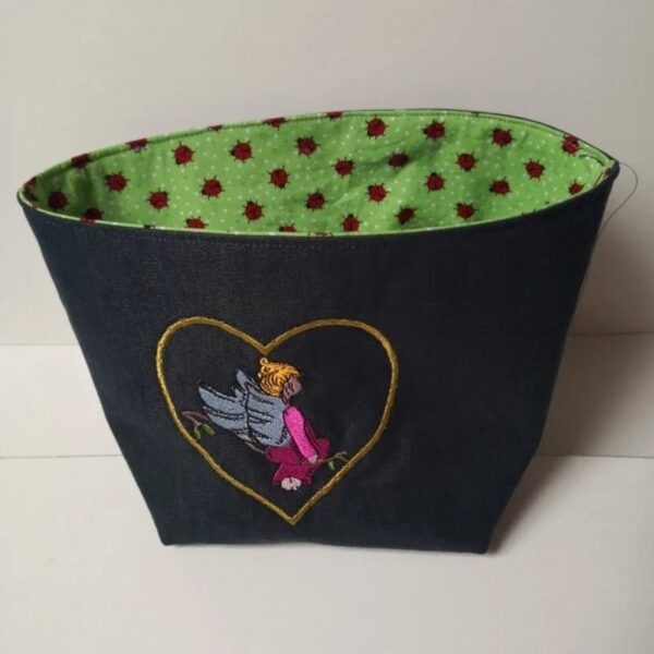 Stickdatei Engel mit Spruch