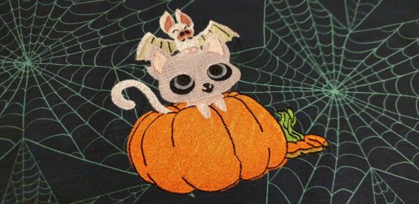 Stickdatei Halloween Kürbis, Katze, Fledermaus