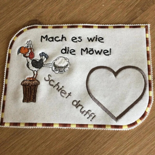 Stickdatei lustige Möwe Carlo mit Spruch