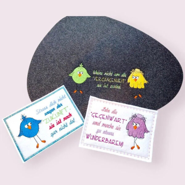 Stickdatei lustige Vogelfamilie stiXX mit Sprüchen