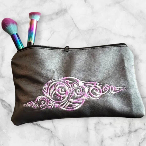 Stickdatei Muschel Tribal – 3 Größen für Sommer & Meer | stiXXie