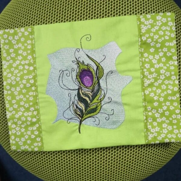 Stickdatei Pfauenfeder