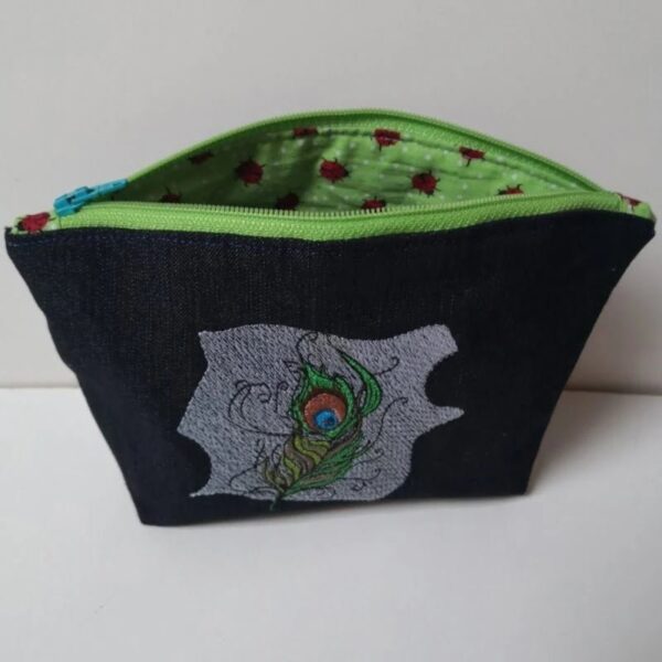 Stickdatei Pfauenfeder