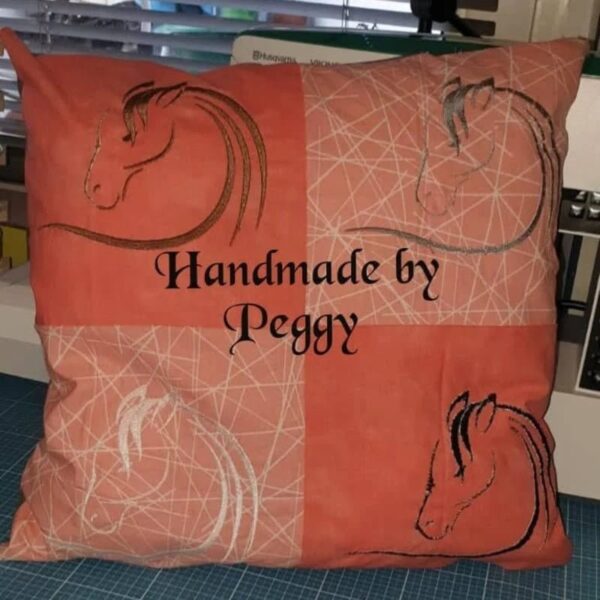 Stickdatei Pferd Fallada – Edler Pferdekopf im Tribal-Style | stiXXie