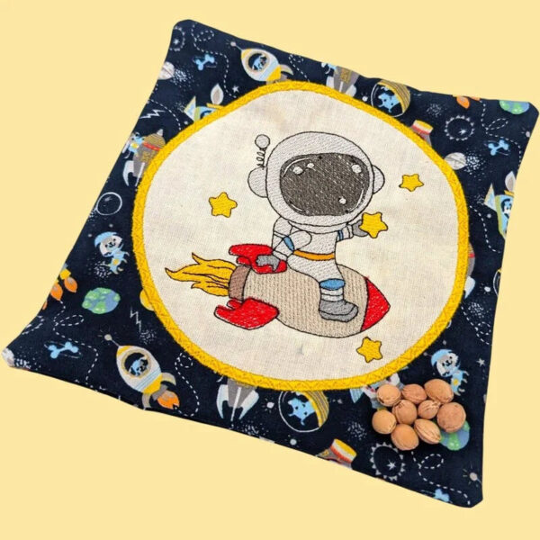 Stickdatei und Applikation Astronaut