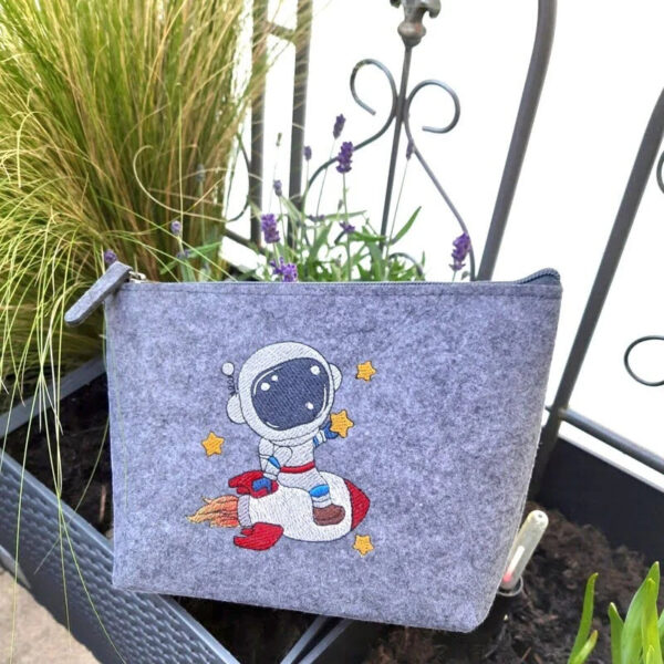 Stickdatei und Applikation Astronaut