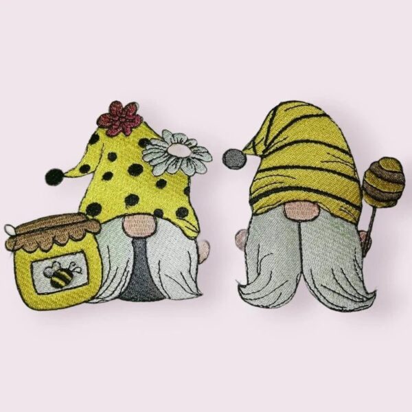 Frühlingswichtel Stickdatei 🌸 – 4 Motive | Vollstick 10x10cm