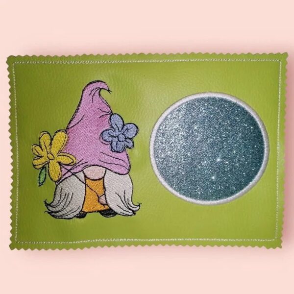 Frühlingswichtel Stickdatei 🌸 – 4 Motive | Vollstick 10x10cm