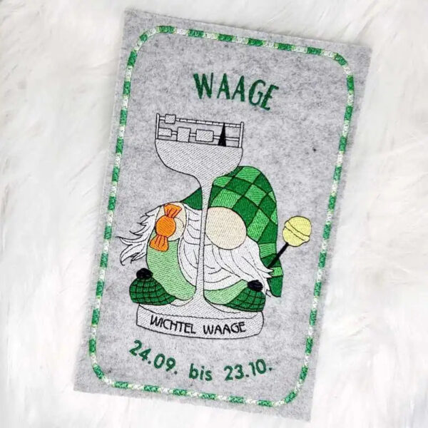 Stickdatei Wichtel Sternzeichen Waage