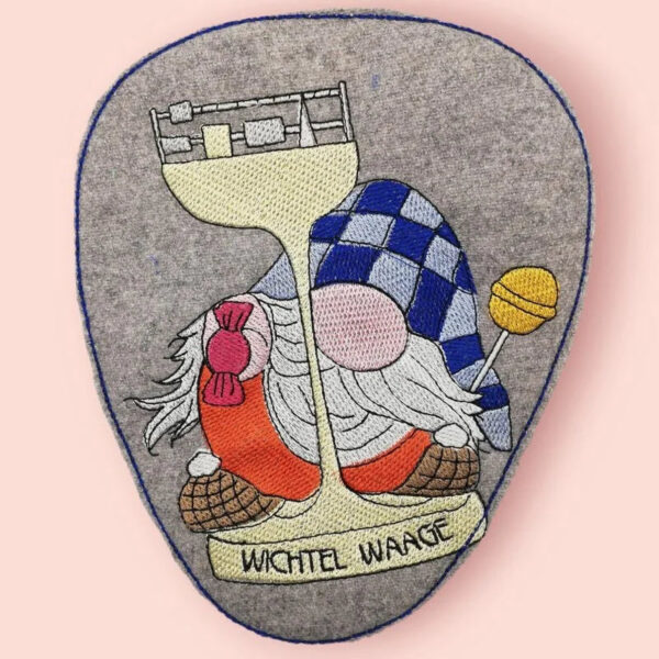 Stickdatei Wichtel Sternzeichen Waage