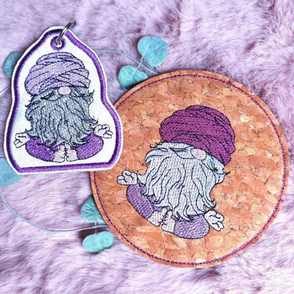 ITH Stickdatei Wichtel Yoga brav