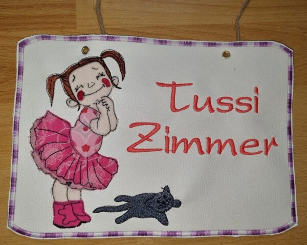 Stickdatei Mädchen Mimi Doodle Applikation