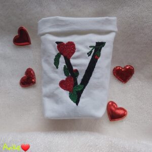 Stickdatei Buchstaben Monogramm mit Herzen