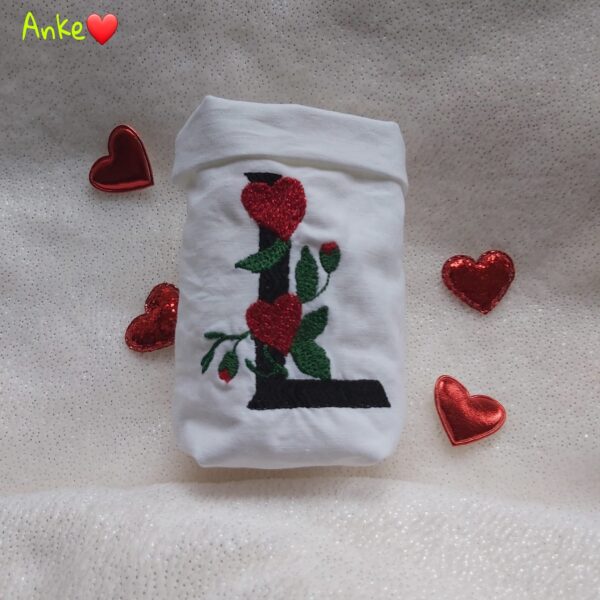 Stickdatei Buchstaben Monogramm mit Herzen