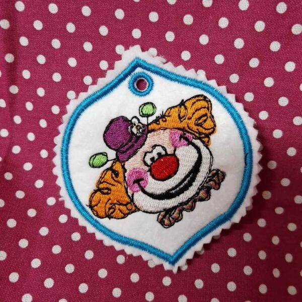 ITH Stickdatei Clownsanhänger
