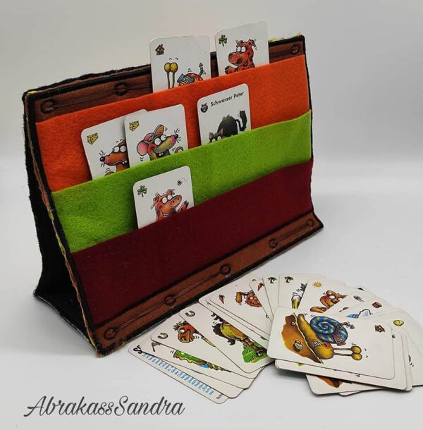 241400435_3044031079216308_3413026292926195082_n.jpg ITH Stickdatei Spielkartenhalter 3-teilig von stiXXie by lajana