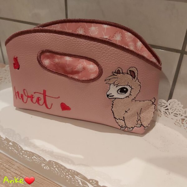 stixxie-stickdatei-alpaka-10x10-4x4-13x18-5x7-874674.jpg Stickdatei Alpaka von stiXXie by lajana