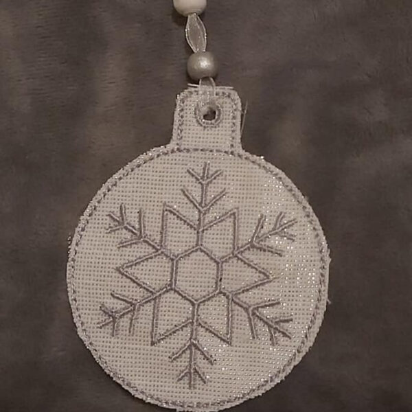 ITH Stickdatei Schneeflocken 5-er von stiXXie by lajana