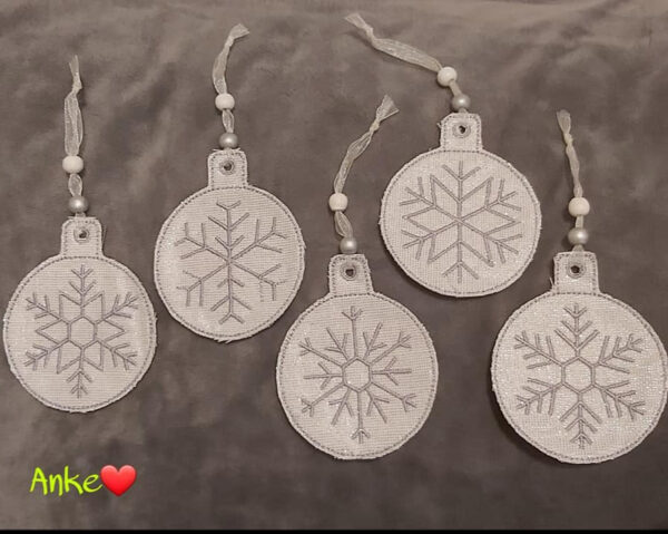 ITH Stickdatei Schneeflocken 5-er von stiXXie by lajana